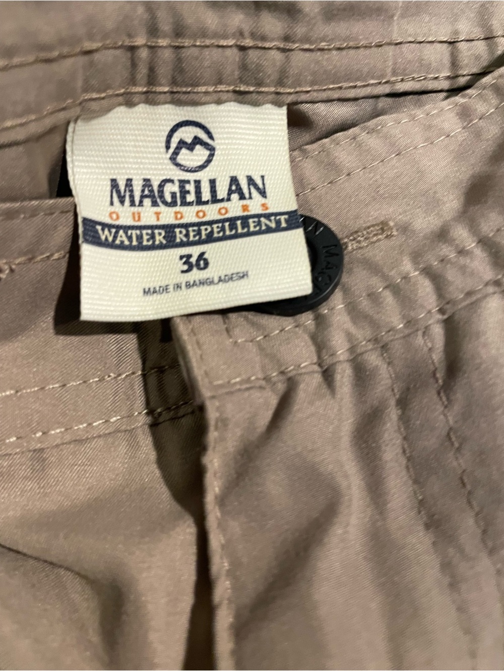 Magellan cargo shorts tan size 36 - Picture 3 of 3